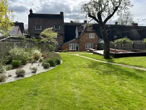 Luxury and Style - The Garden Room - Image 3