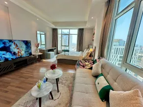 Comfy high floor Studio - Image 2