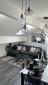 Hidden Gem Bradford Center | 65” TV & Fast WiFi - Image 3