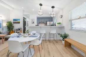Refreshed Designer House w OutdoorKit & KingBed - Image 2