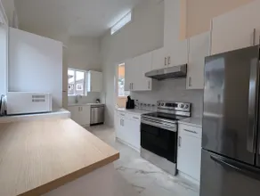 Cozy Vancouver Guesthouse - Image 3