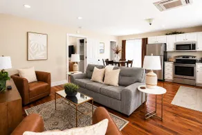 Sweet Pea Cottage — King Suite 2.4 miles from MSU - Image 3
