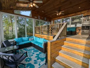 Lake Front Home with Guest Cottage (Pets Welcome) - Image 3