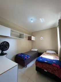 2 bedrooms, 2 parking spaces - Image 5