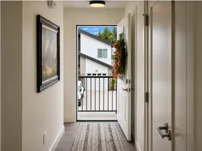 1–5 Guests — Cozy & Value Trip - Image 2