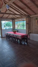Country house with swimming pool - Image 3