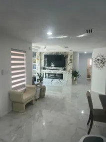 La Casa Dorada - Image 2