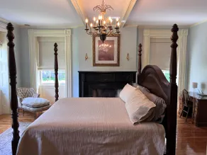 Waterfront Mansion-Hot Tub, Deck, 7+ Beds Set Up - Image 4