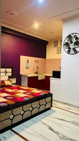 Magenta retreat - Peaceful Luxury - Image 2