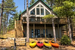 Bear's Den Lakefront Chalet w / Hot Tub Kajaker PaddleBoat WiFi A / C Golf Ski Sled !! - Image 2