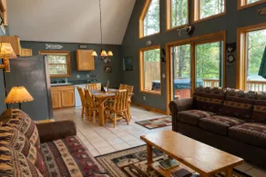 Bear's Den Lakefront Chalet w / Hot Tub Kajaker PaddleBoat WiFi A / C Golf Ski Sled !! - Image 3