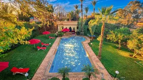 Charming Luxury Villa - Pool & Hot Tub - Image 2