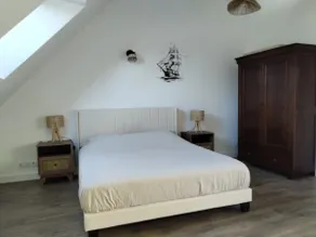 Large 52 M2 attic studio - Image 2