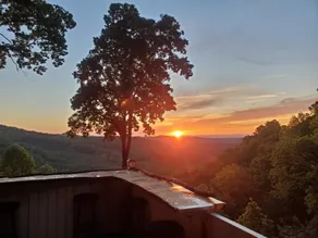 Valhalla: Cliff-Edge Suite · Forest Views · Tub - Image 2