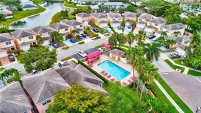 Cute Efficiency in Sunny South Florida - Image 3