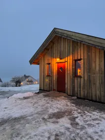Charming cottage in the courtyard - Image 3