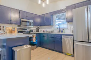 Convenient 4BR Stay Near Airport & Fort Moore - Image 2