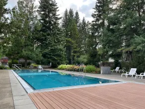 Ski, Hiking, Swim, Sauna & Gym - Image 3