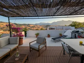 Villa La Roca - A fusion of modern and typical Andalucian architecture - Image 5