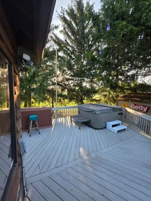 Beautiful 2 bedroom log home - Image 3