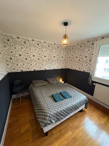Apt 56m2, 2chambres,salon, parking, 5 mns C ville - Image 3