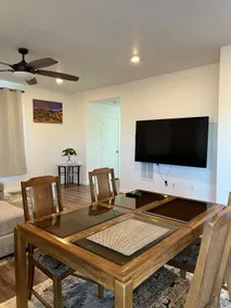 Spacious 3-Bed Home in Frederick - Image 3