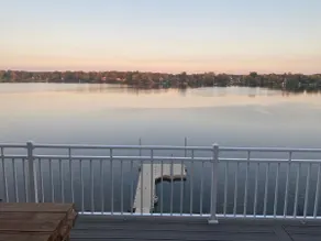 Edgewater Bungalow - Image 5