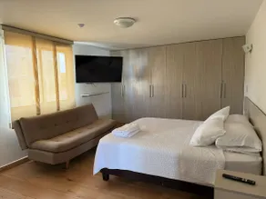 6 - Spacious, Comfortable, Romantic and Family-Friendly Apartment - Image 3