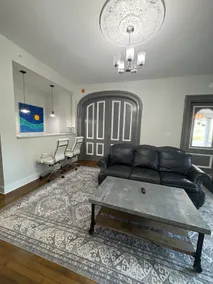 High end luxury modern Downtown - Image 2