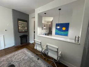 High end luxury modern Downtown - Image 4