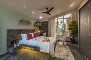 Serenity Cove 3-BHK W/ Pool, Garden & Jacuzzi - Image 5
