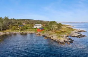 Holiday home by the lake on Frøya with kayak, SUP & boat - Image 4