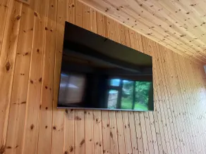 Cozy Modern Suite by the Creek / TateyaVacation 8 - Image 3
