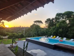 Beautiful/3 suites/Heated Pool/Bathtub/private - Image 2
