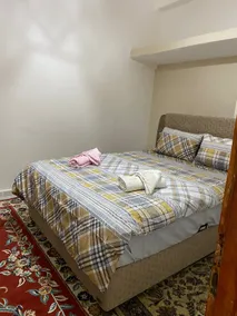 The house is centrally located - Image 2