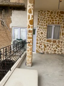 The house is centrally located - Image 5