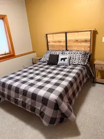 Lakefront Vacation Getaway - Image 3