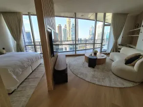 Vibrant two bedrooma Sky Gardens difc - Image 2