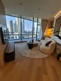 Vibrant two bedrooma Sky Gardens difc - Image 3