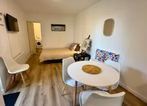 Beautiful Cocoon in the Heart of the Small Characterful Town - Image 3