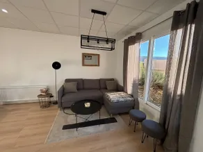 2-bedroom apartment with terrace - Image 2