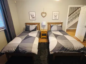 Boru Walk Townhouse -Stylish & Modern Holiday Home - Image 3