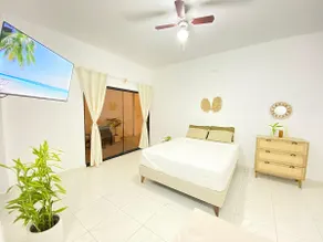 Suite with pool, kitchen-terrace- steps from the beach - Image 2