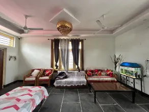3 Bedroom Villa with Lawn @ 5 min from Airport - Image 2
