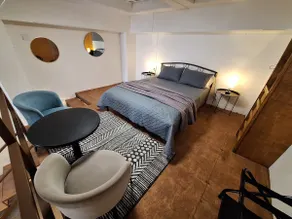 Spacious and Equipped 2-Story Loft in the Center. - Image 2