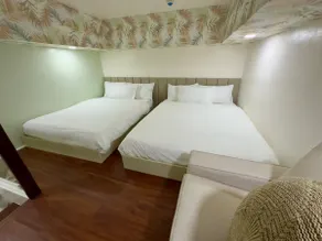 Cozy Air-Conditioned Loft w/ Pool: City Proper - Image 3