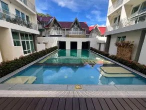 Cozy Air-Conditioned Loft w/ Pool: City Proper - Image 2