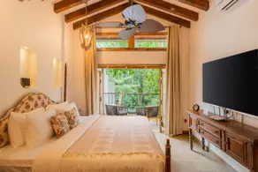 2-BHK Escape W/Pool, Steam Room & Comp breakfast - Image 4