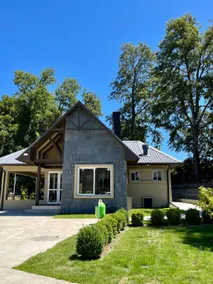 Beautiful family home - Image 4