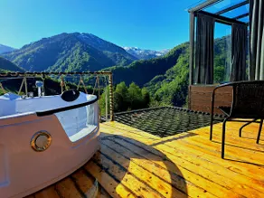 Glass House Merisi - Image 5
